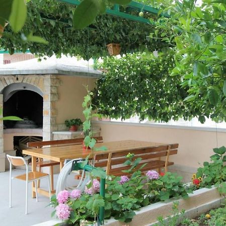 Cosey Studio Apartment For 2 Free Private Parking Makarska Extérieur photo
