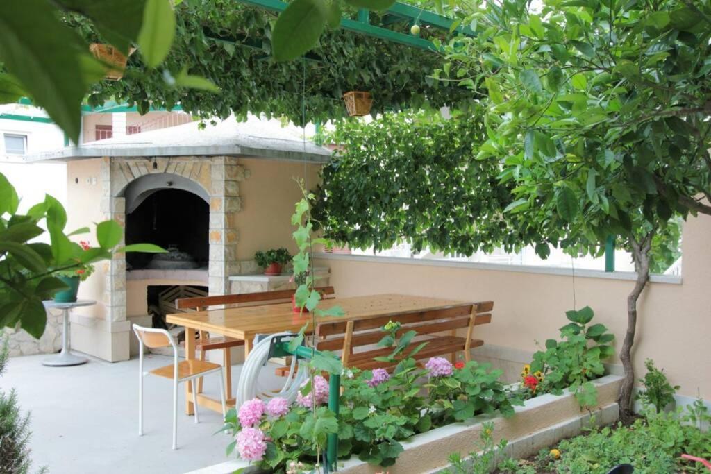 Cosey Studio Apartment For 2 Free Private Parking Makarska Extérieur photo
