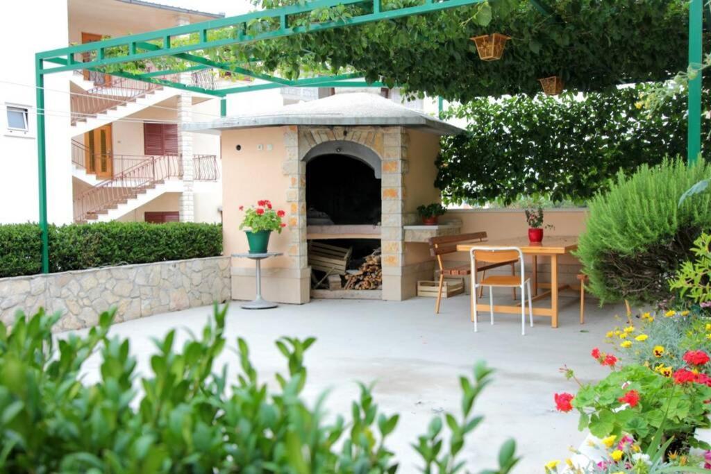 Cosey Studio Apartment For 2 Free Private Parking Makarska Extérieur photo